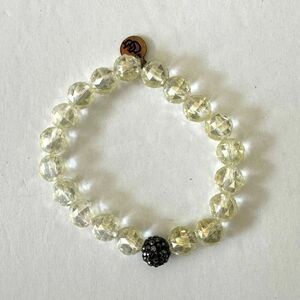 Clear beaded stretchy bracelet